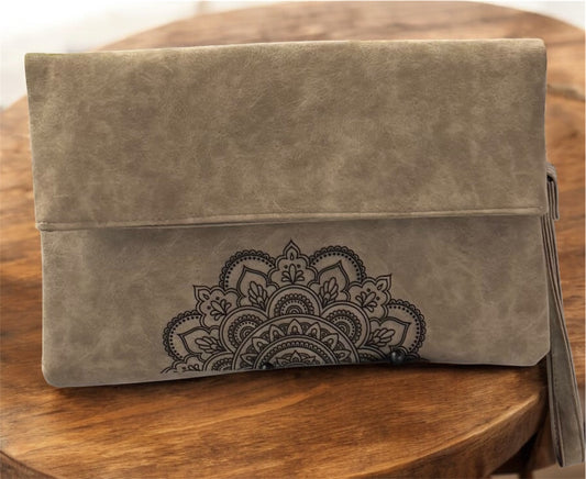 Clutch bag with Detailed Pattern
