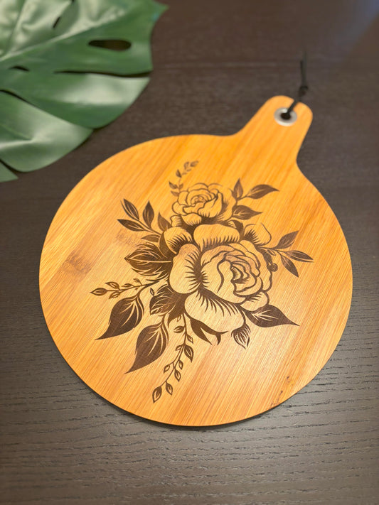 Charcuterie Board with Flowers Engraving